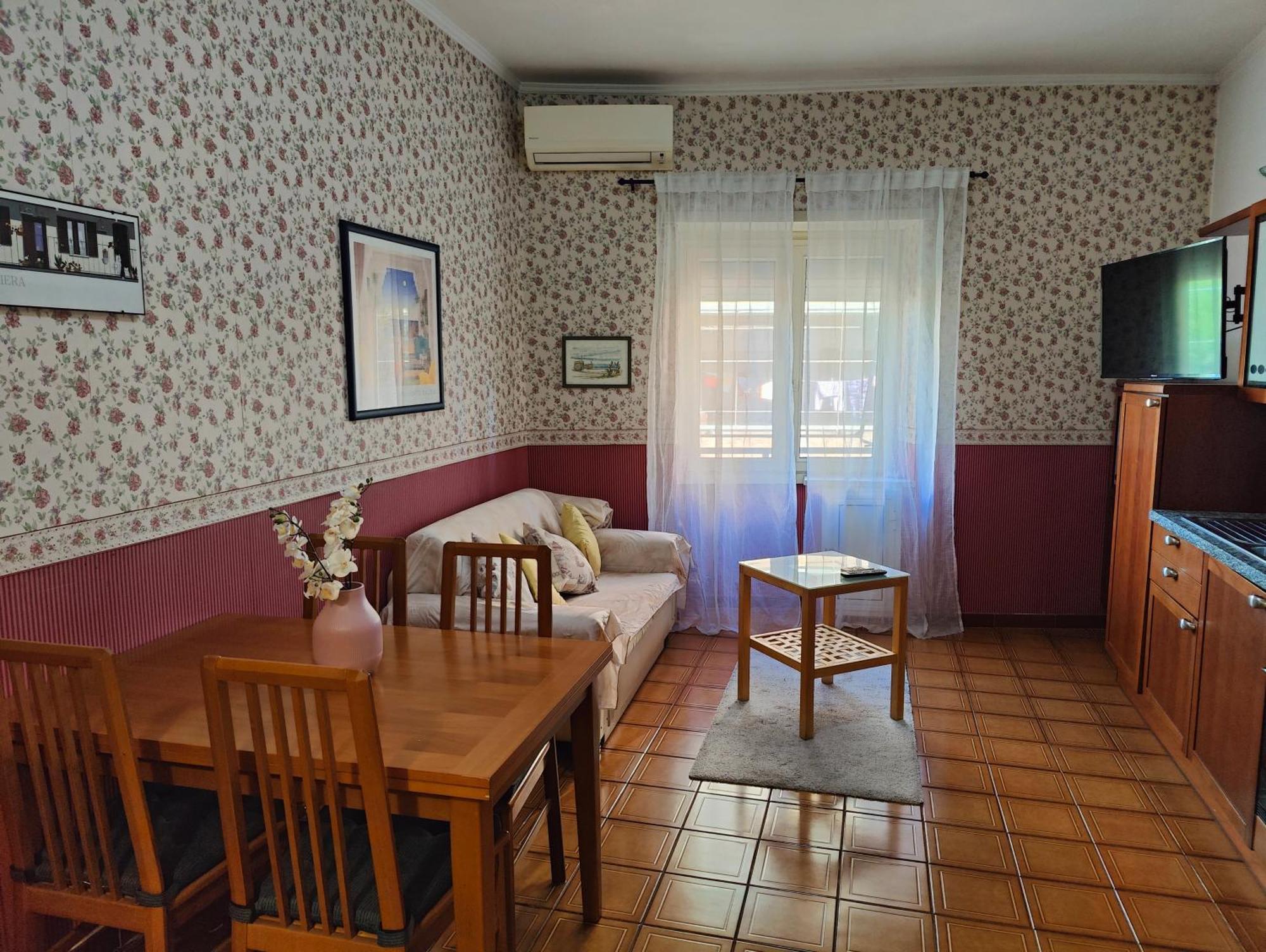 Qato House Rom